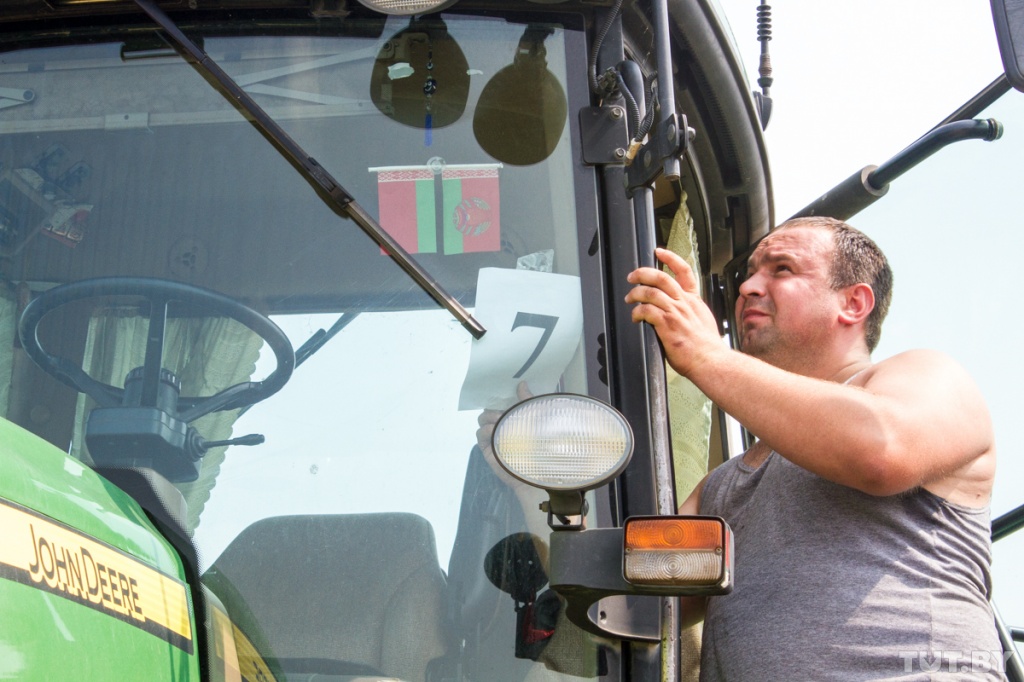 konkurs_pakharey_26072016_mogilev_2-18.jpg konkurs_pakharey_26072016_mogilev_2-18.jpg